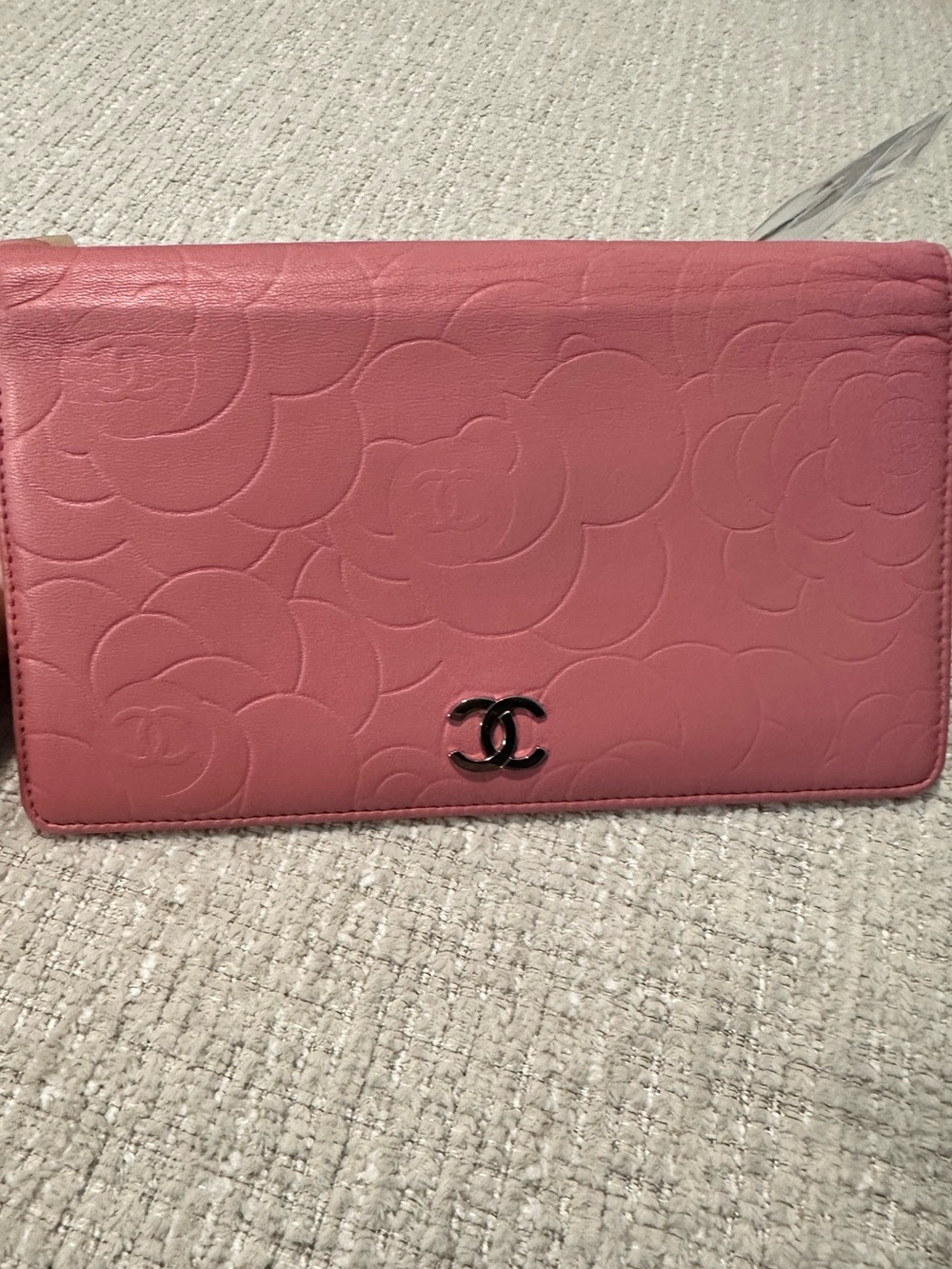 CHANEL Pink Camellia-Embossed Leather Wallet with Silver CC